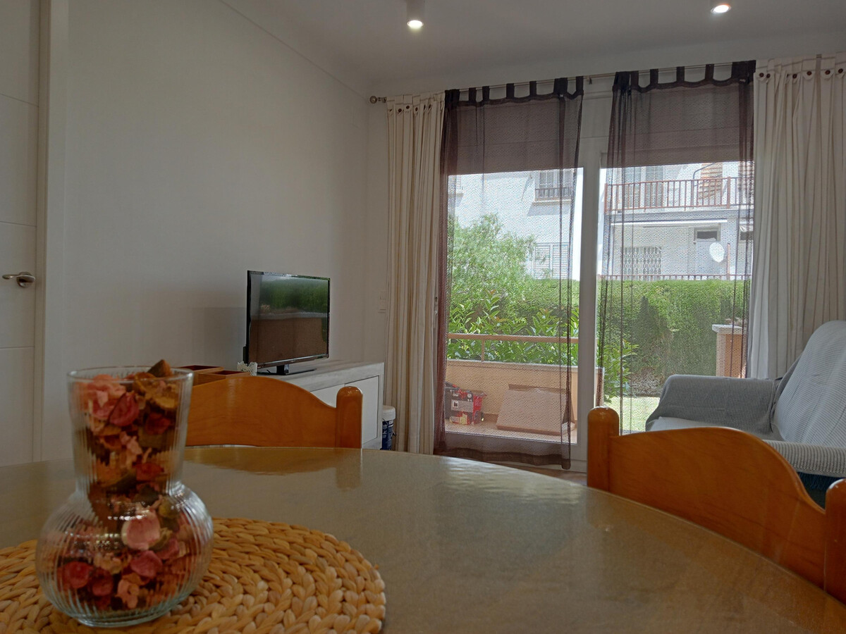 Appartement 2 chambres à l'Escala, piscine et garage - Photo 3