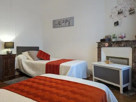 Gîte familial 6 pers., cour privée à La Neuville-sur-Essonne : photo 10