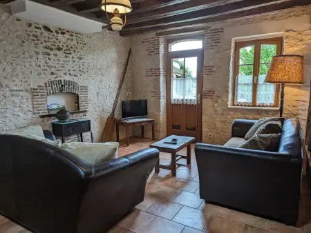 Gîte rural du XVIIè s. à Lorcy, terrasse privée : photo 7