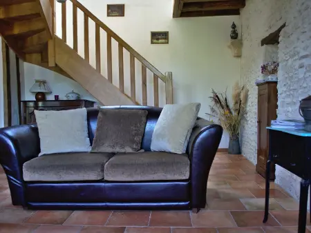 Gîte rural du XVIIè s. à Lorcy, terrasse privée : photo 8