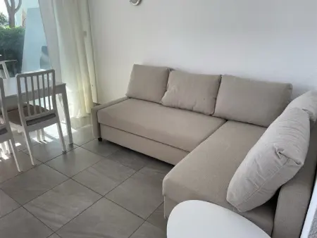 T2 cabine avec jardin et terrasse à 50 m de la plage, Port Camargue : photo 5