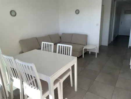 T2 cabine avec jardin et terrasse à 50 m de la plage, Port Camargue : photo 6