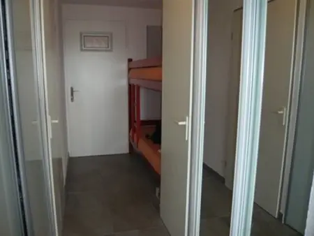 T2 cabine avec jardin et terrasse à 50 m de la plage, Port Camargue : photo 10