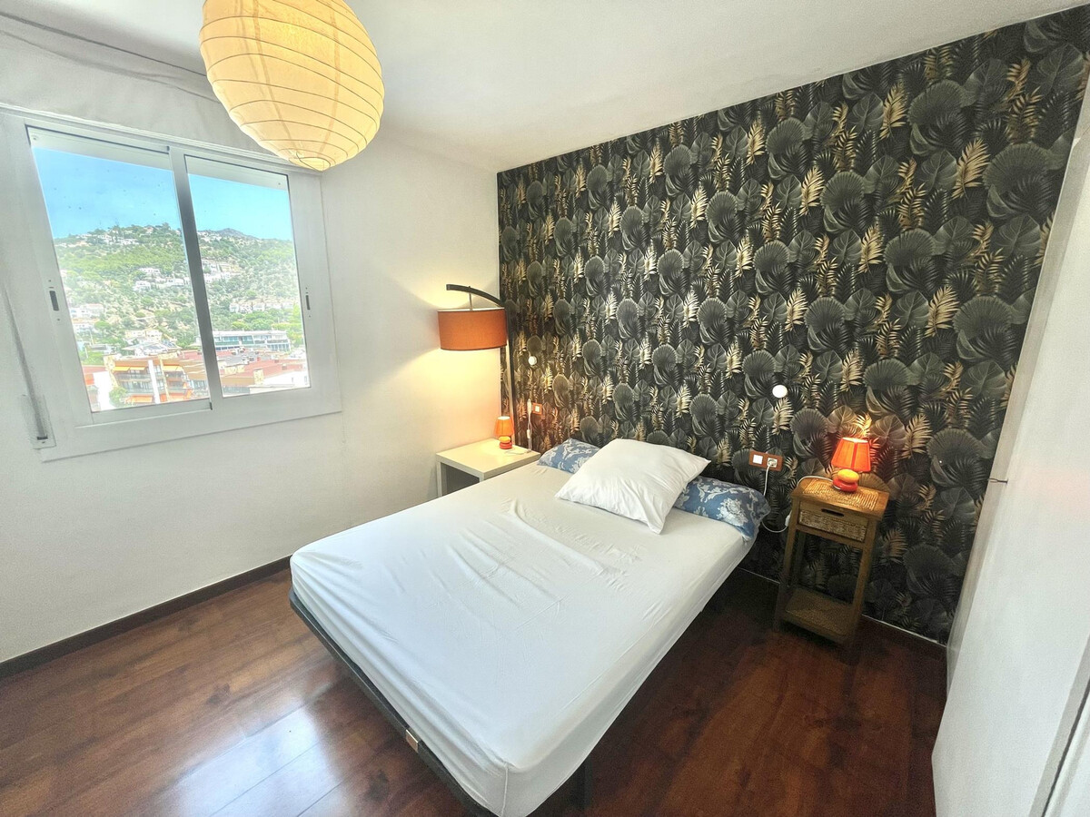 Appartement Roses, terrasse sud, 2 chambres, 500m plage - Photo 5