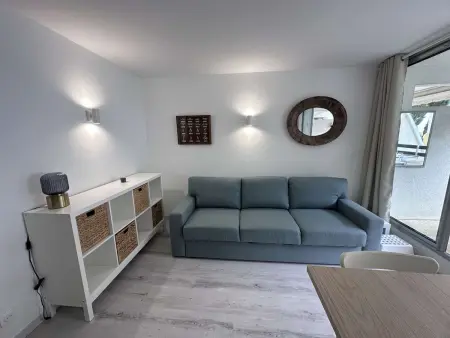 Appartement 2 pièces rénové et climatisé à 50 m de la plage, Port Camargue : photo 5