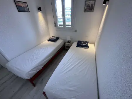 Appartement 2 pièces rénové et climatisé à 50 m de la plage, Port Camargue : photo 11