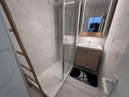Appartement 2 pièces rénové et climatisé à 50 m de la plage, Port Camargue : photo 15