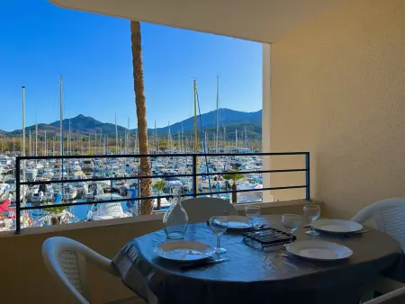 Location appartement à Argelès sur Mer, T2 cabine 4 pers. près plage, parking, vue port - Argelès