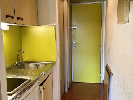 Studio cabine avec piscine et terrasse vue port, Port Camargue : photo 12