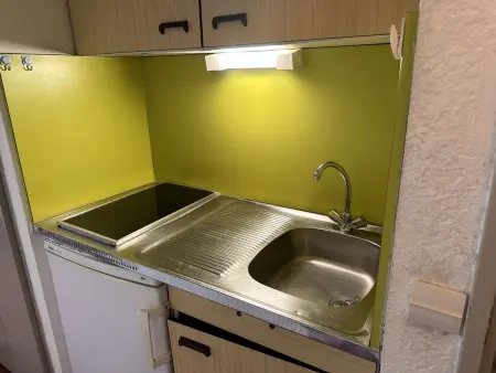 Studio cabine avec piscine et terrasse vue port, Port Camargue : photo 13