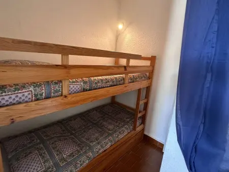 Studio cabine avec piscine et terrasse vue port, Port Camargue : photo 14