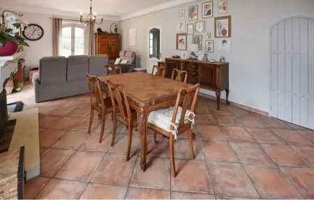 Maison 5 personnes à Entraigues sur la Sorg - Photo 12