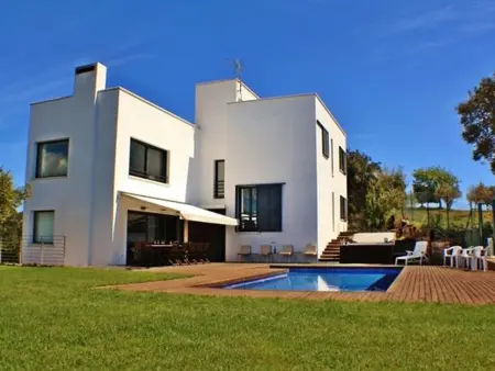 Location villa à Begur, Maison de vacances à Begur avec piscine privée, jacuzzi, jardin et parking