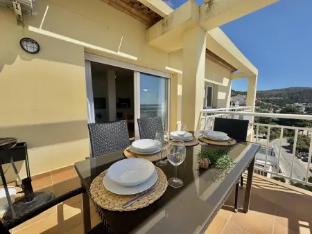 Appartement 4 pers. Roses : terrasse vue baie, piscine : photo 4