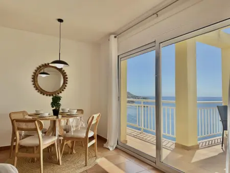 Appartement 4 pers. Roses : terrasse vue baie, piscine : photo 8