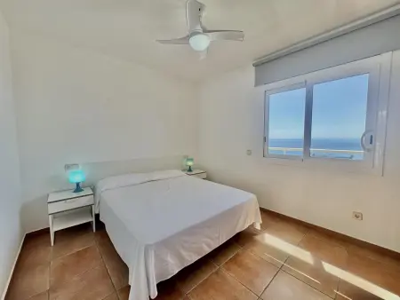 Appartement 4 pers. Roses : terrasse vue baie, piscine : photo 16