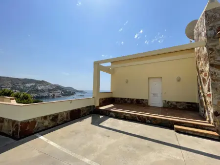 Appartement 4 pers. Roses : terrasse vue baie, piscine : photo 20