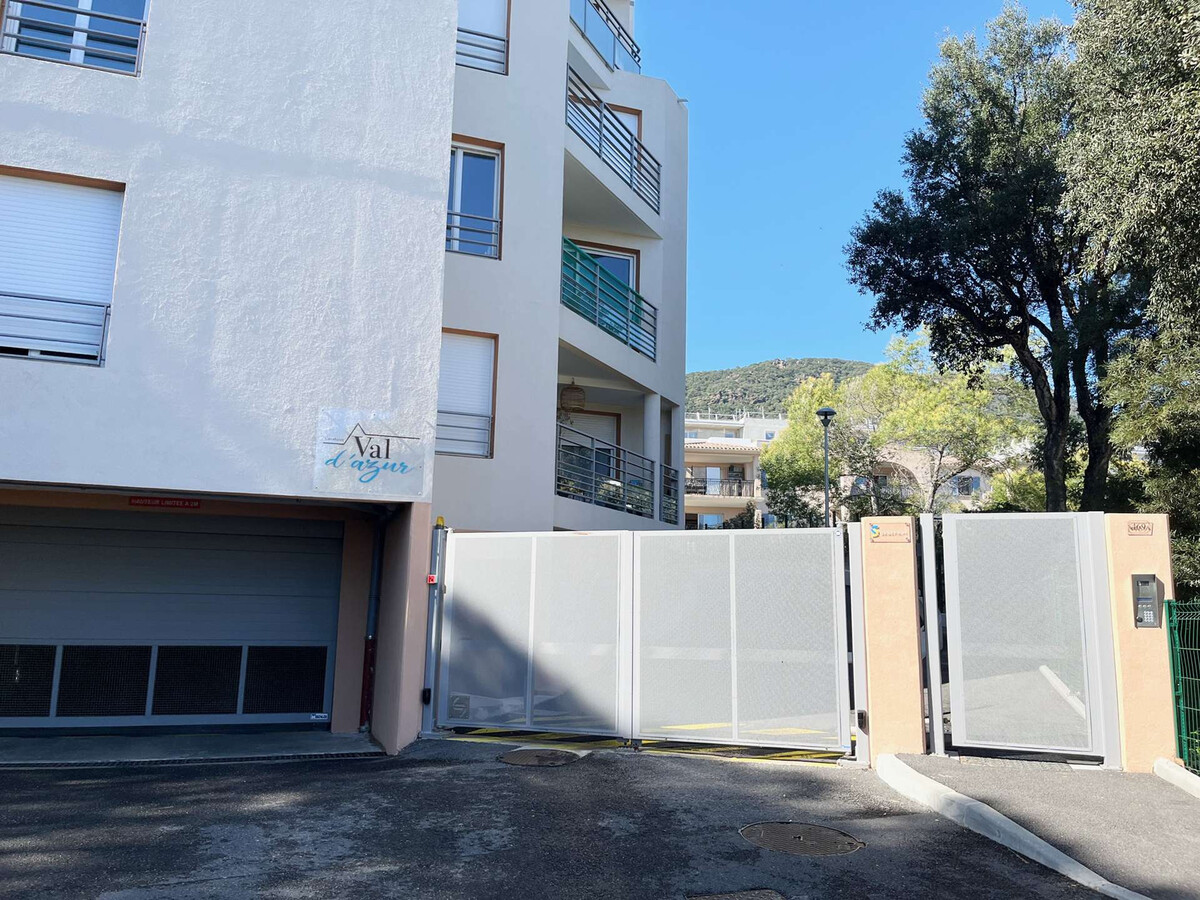 T2 climatisé avec garage à Cavalaire-sur-Mer - Photo 15