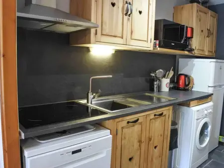 Studio cabine 6 pers, terrasse montagne, centre Morzine : photo 4