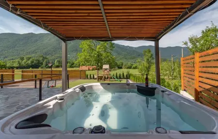 Amazing home in Rizvanusa, Location Maison 8 personnes à Gospic - Photo 1