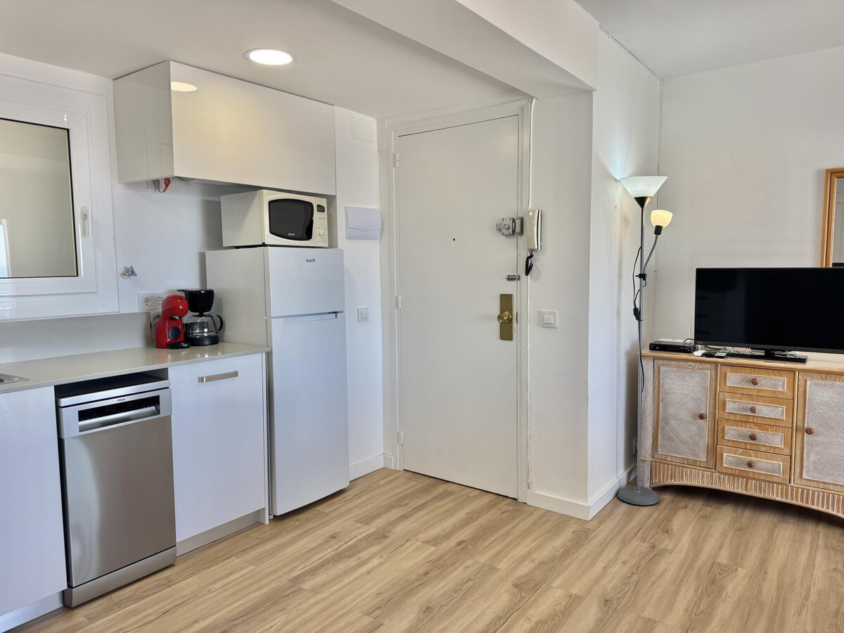 Appartement 2 ch, vue mer et piscine près du Phare à Roses - Photo 11