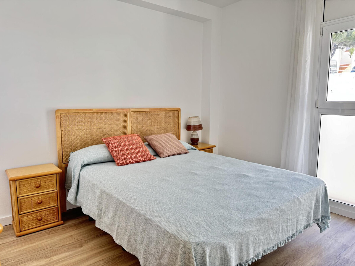 Appartement 2 ch, vue mer et piscine près du Phare à Roses - Photo 12