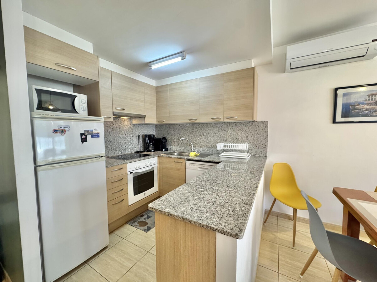 Appartement 4 pers. à 250m plage - Roses centre, parking - Photo 5