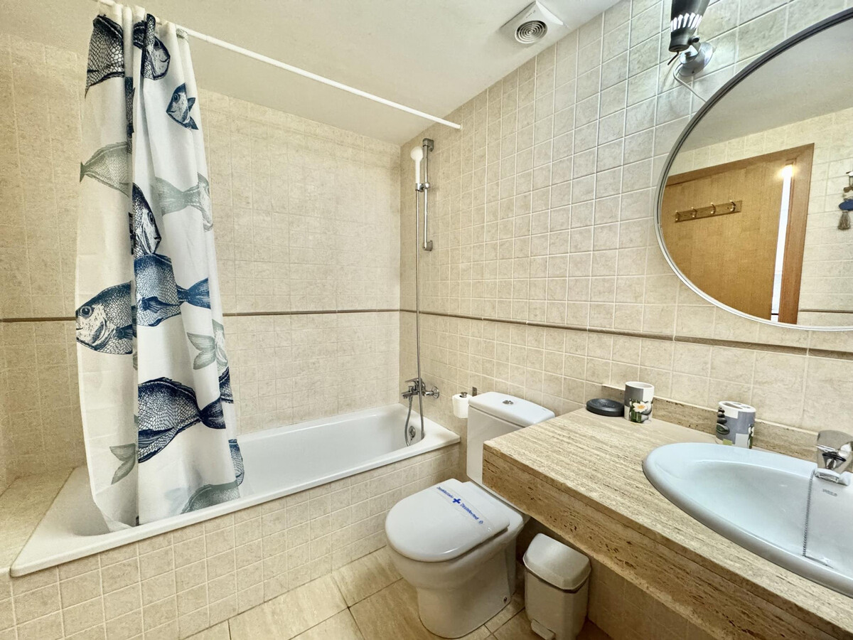 Appartement 4 pers. à 250m plage - Roses centre, parking - Photo 8