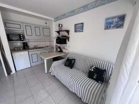 Studio 4 pers. avec piscine et parking privé, à 100 m de la plage – Port Camargue : photo 6