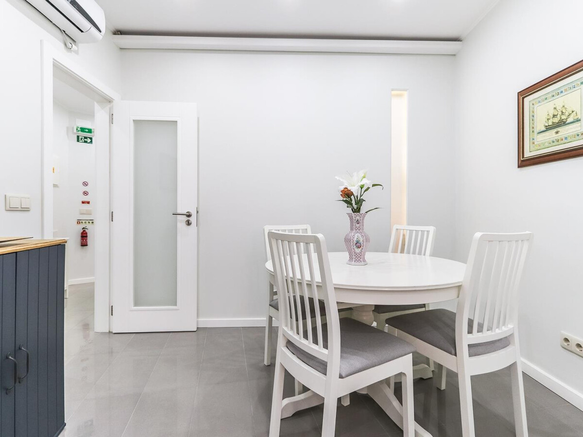 Appartement T2 Moscavide, terrasse et climatisation - Photo 18