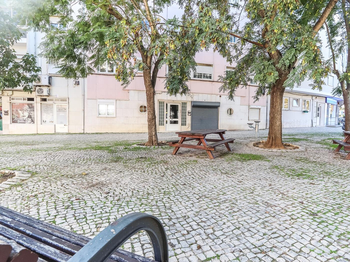 Appartement T2 Moscavide, terrasse et climatisation - Photo 19