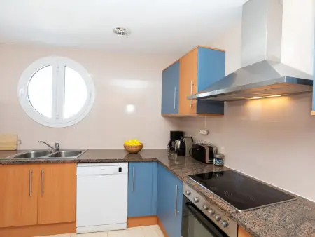 Appartement Punta Prima – vue port, à 100 m de la mer : photo 12