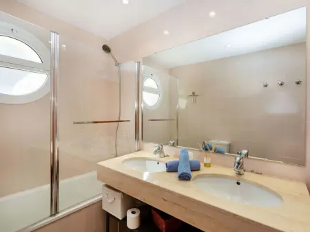 Appartement Punta Prima – vue port, à 100 m de la mer : photo 14