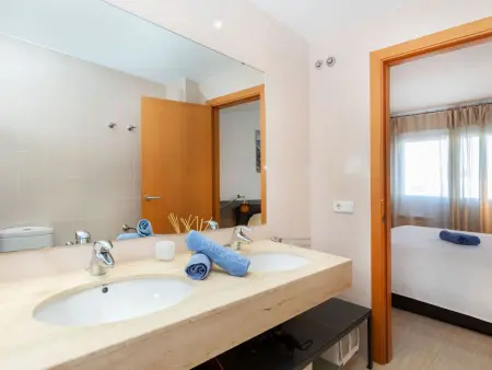 Appartement Punta Prima – vue port, à 100 m de la mer : photo 15