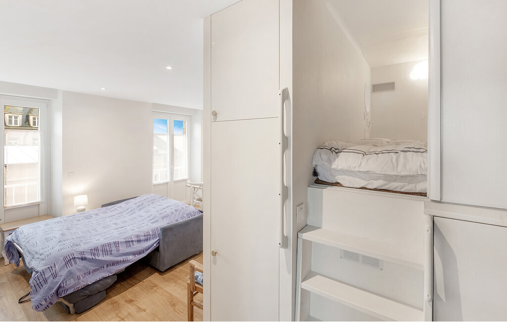Appartement lumineux en vieille ville de Saint-Malo - Photo 13