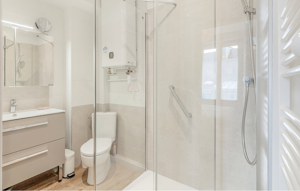 Appartement lumineux en vieille ville de Saint-Malo - Photo 16