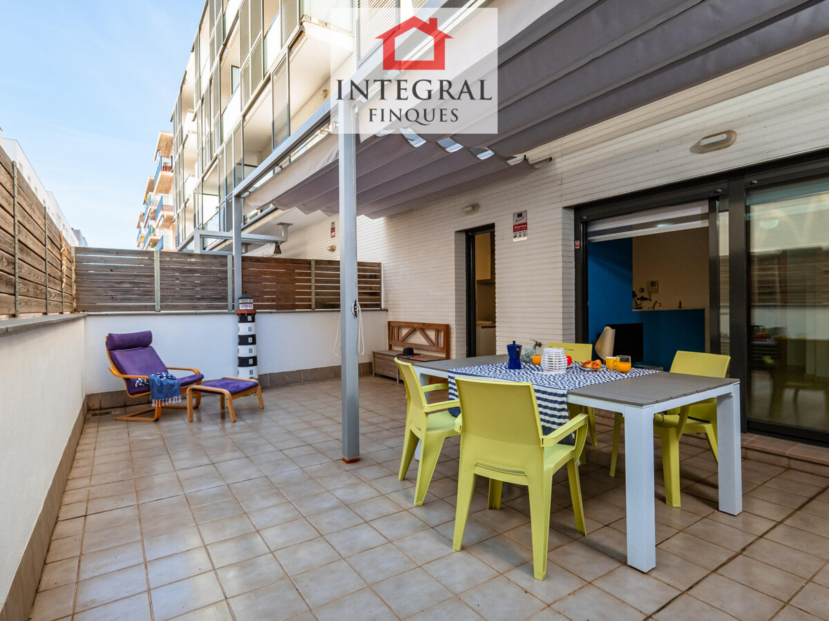 Appartement 2 chambres, terrasse couverte à Palamós - Photo 2
