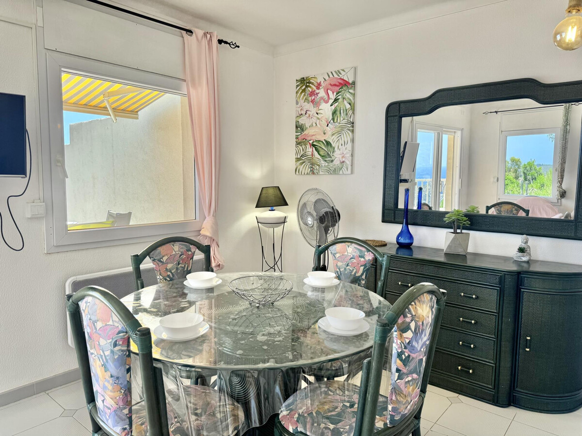 Appartement Roses, terrasse 32m² vue baie, piscine - Photo 6
