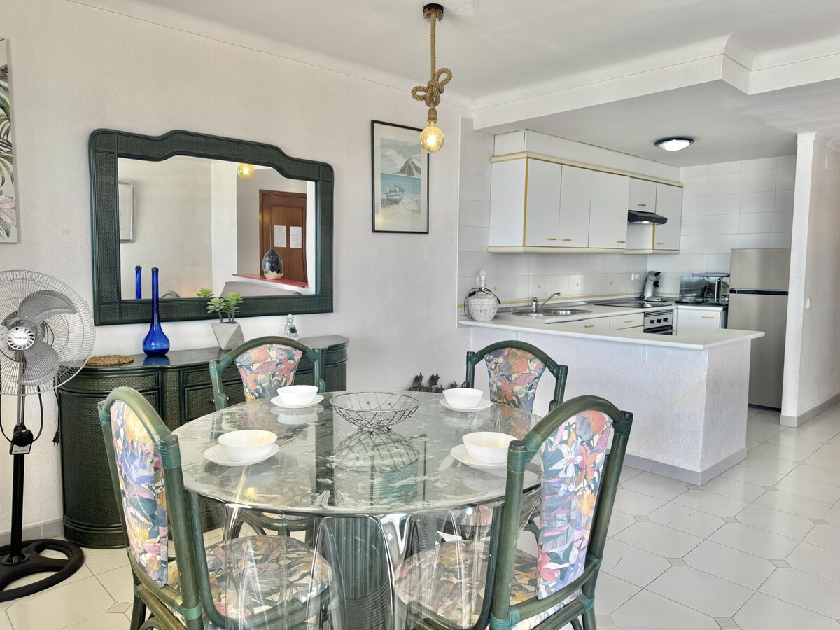 Appartement Roses, terrasse 32m² vue baie, piscine - Photo 7