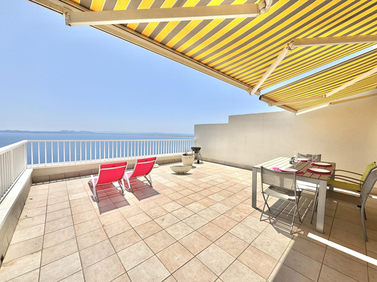 Appartement Roses, terrasse 32m² vue baie, piscine - Photo 19