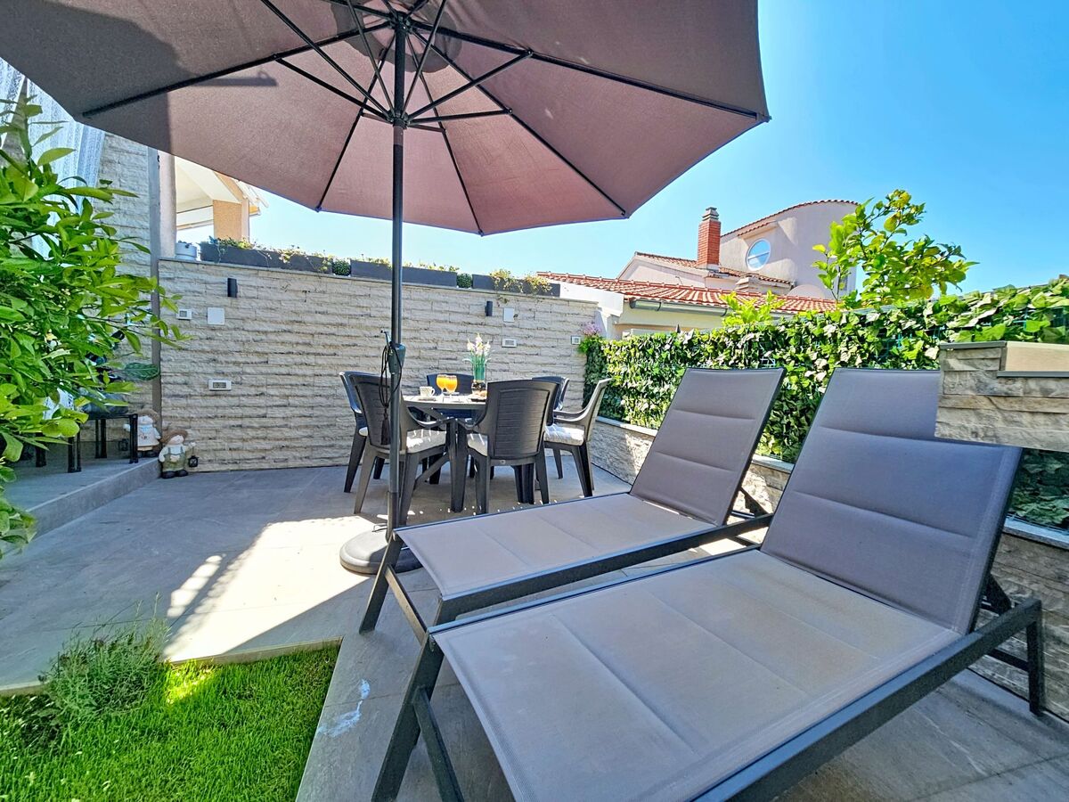 Maison Id&la à 300 m de la mer, Brodarica - Photo 12