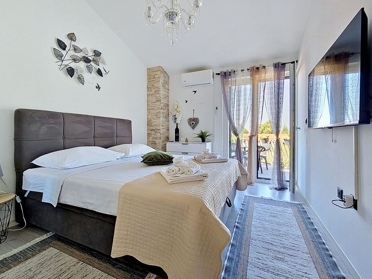 Maison Id&la à 300 m de la mer, Brodarica - Photo 18