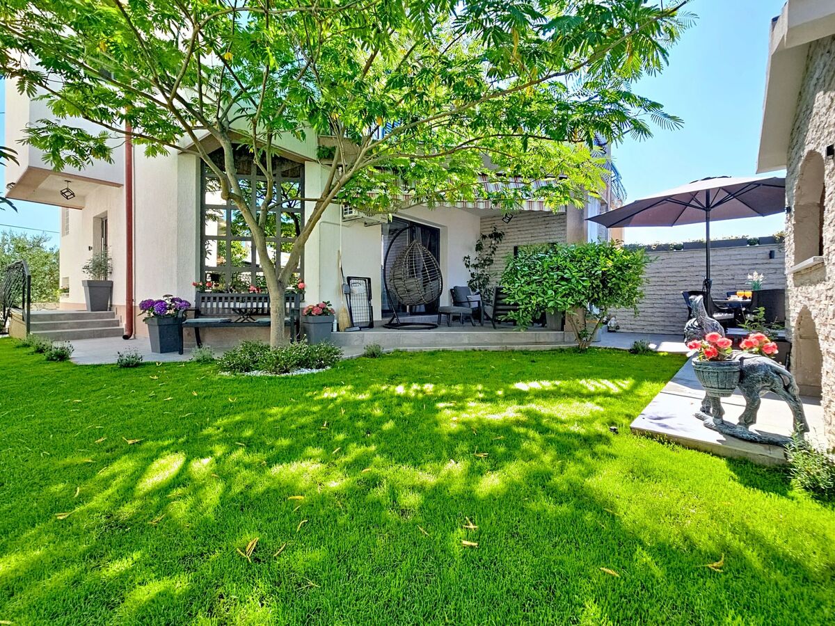 Maison Id&la à 300 m de la mer, Brodarica - Photo 31