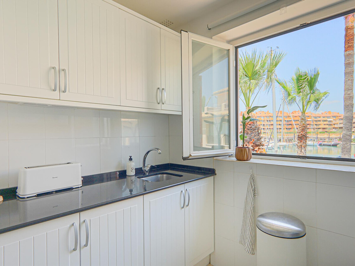 Appartement Sotogrande Marina, piscine privée et terrasse vue mer - Photo 10