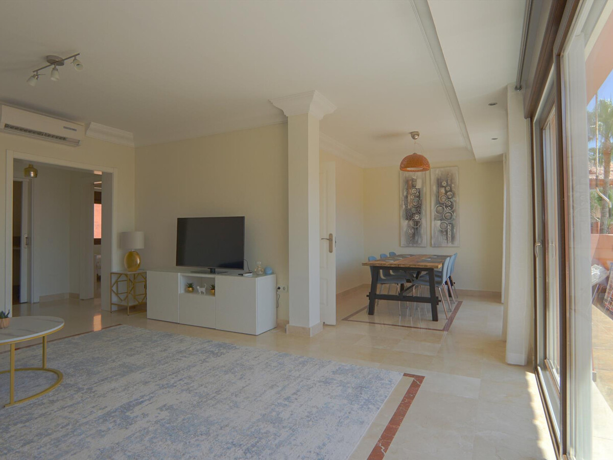 Duplex 3 chambres à Estepona, accès piscines et plage - Photo 5