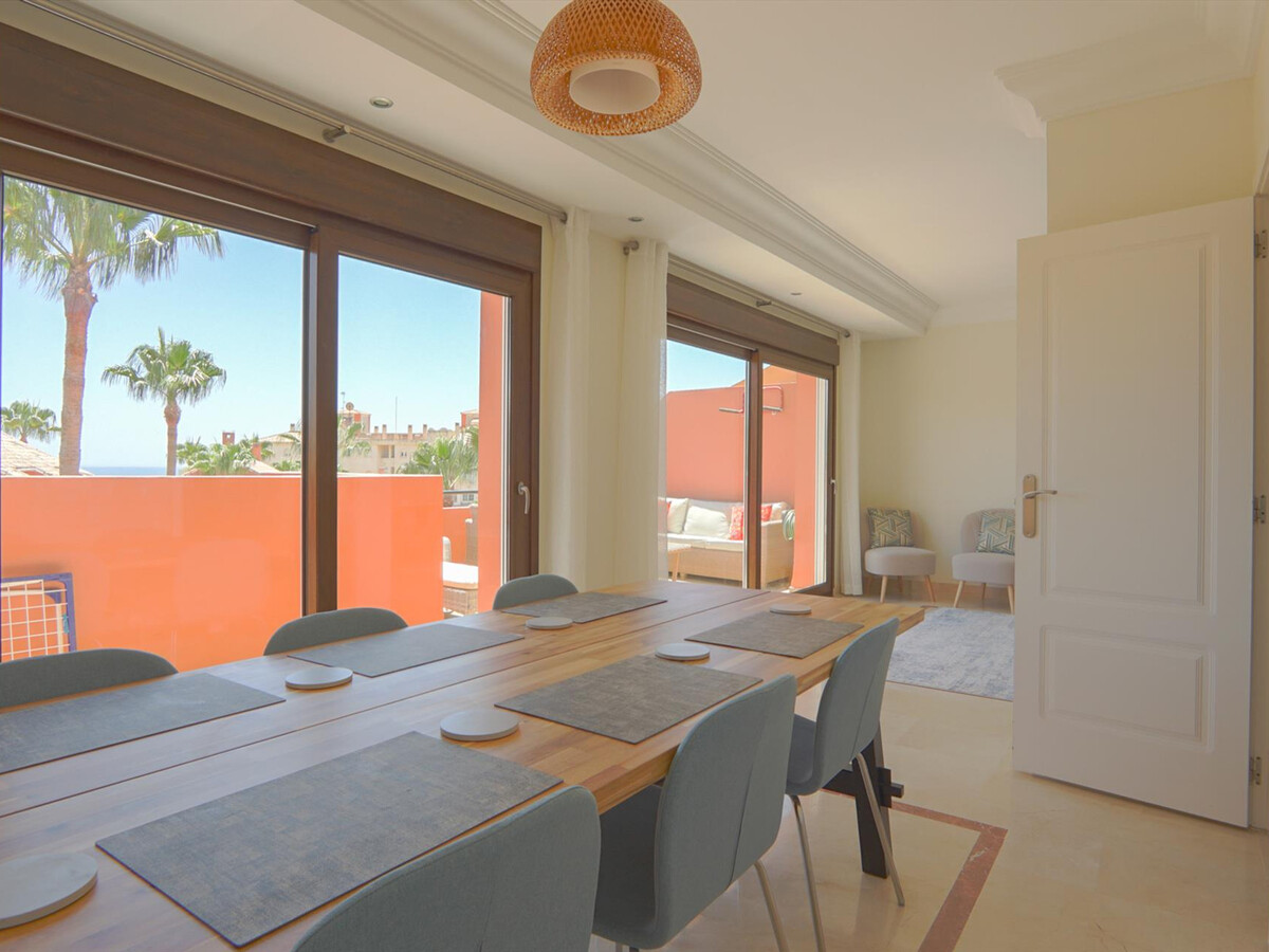 Duplex 3 chambres à Estepona, accès piscines et plage - Photo 6