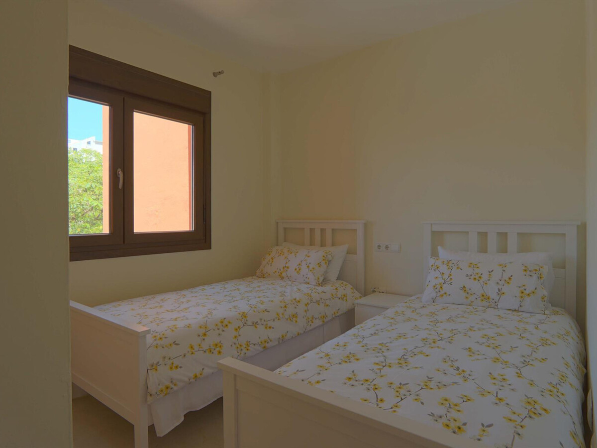 Duplex 3 chambres à Estepona, accès piscines et plage - Photo 17