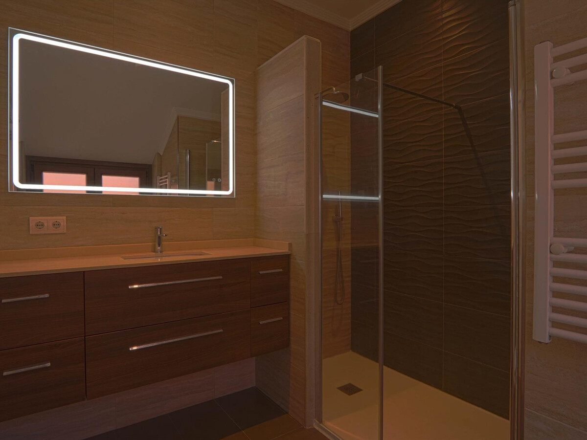 Duplex 3 chambres à Estepona, accès piscines et plage - Photo 25