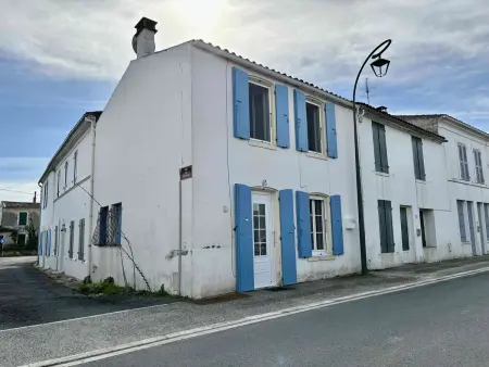 Maison rénovée 3 pièces à St-Georges-d'Oléron, WiFi, proche commerces - Photo 12