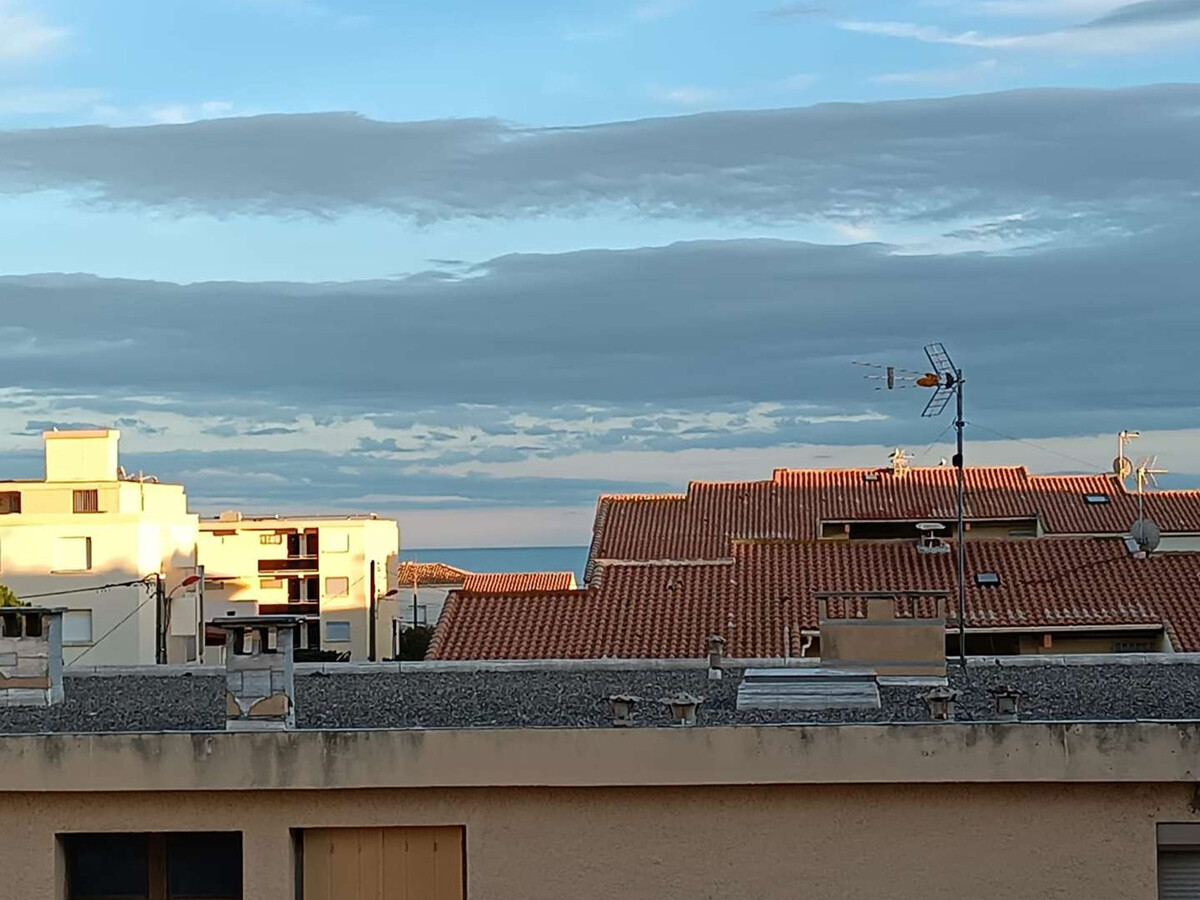 T3 climatisé 3e étage, balcon sud-est, parking - Narbonne Plage - Photo 10